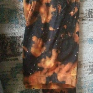 Fuzzy halloween leggings EUC with witch